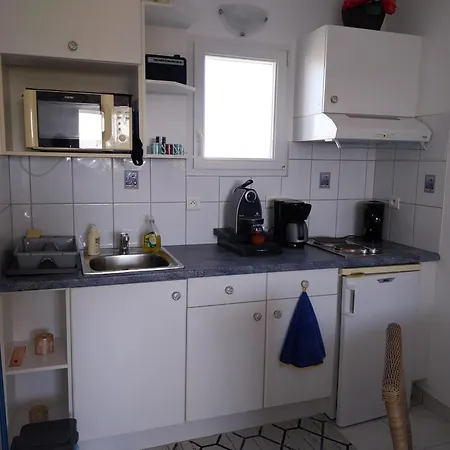 Cap Ouest לינה וארוחת בוקר *